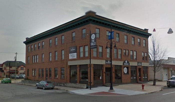 Falls Hotel (Newberry Hotel) - Street View 2020S (newer photo)